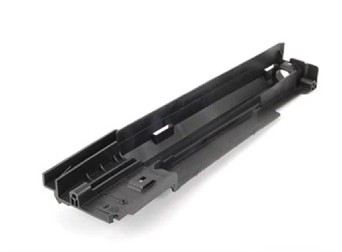 BMW F20 F21 F22 F23 F30 F31 F32 F33 F34 F36 F87 Radyatör Yan Bakaliti Sağ BA17117600537