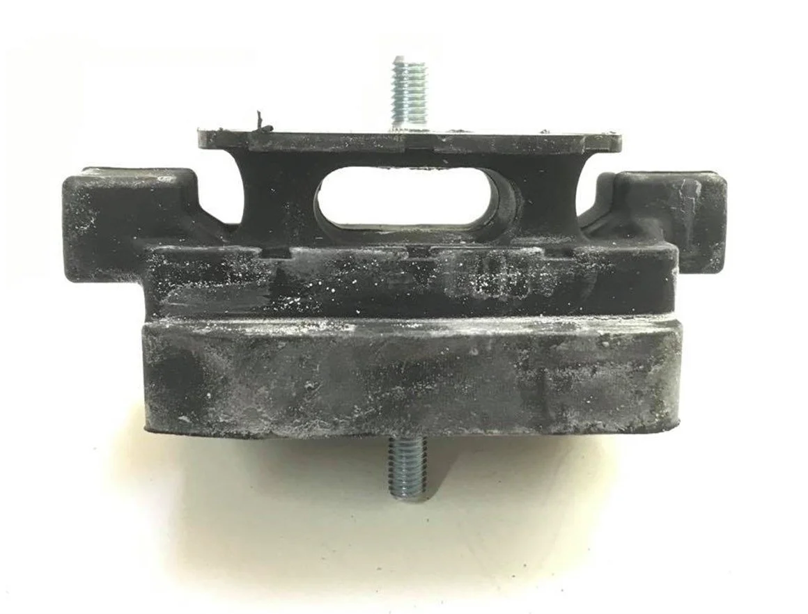 BMW E60 E61 F07 F10 F11 Şanzıman Takozu U03066